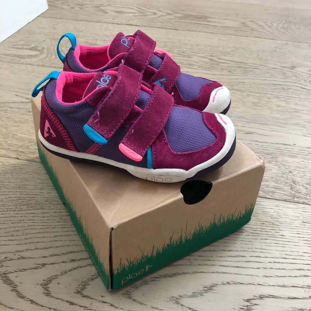 Plae Kids shoe size 8.5
